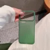 Verde oscuro