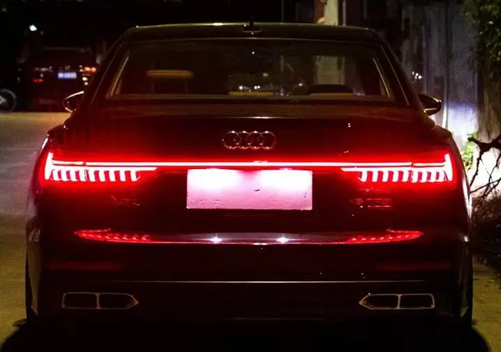 AUDI A6 C8テールランプテールライト2019-2021用のダイナミックプラグ