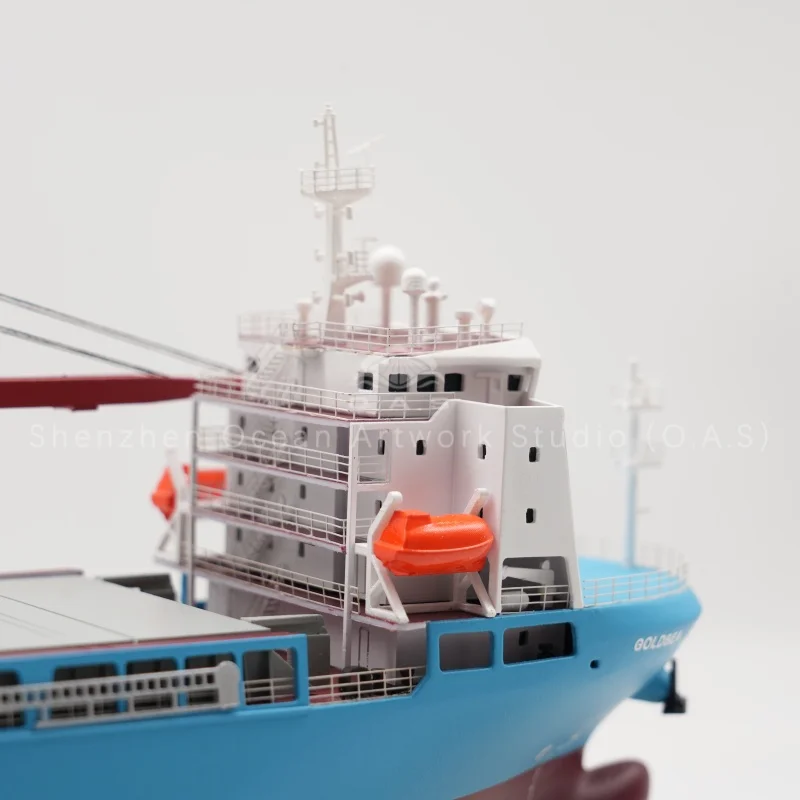 Highly detailed shipping exhibition & ship design model, realistic bulk carrier replica. Fully customized with logos and colors. Premium cargo ship model gifts, ideal for maritime events, office display. Factory direct supply, support bulk orders for shipping enterprises.Amber@vesselmodel.com Tel：+86 18038048785