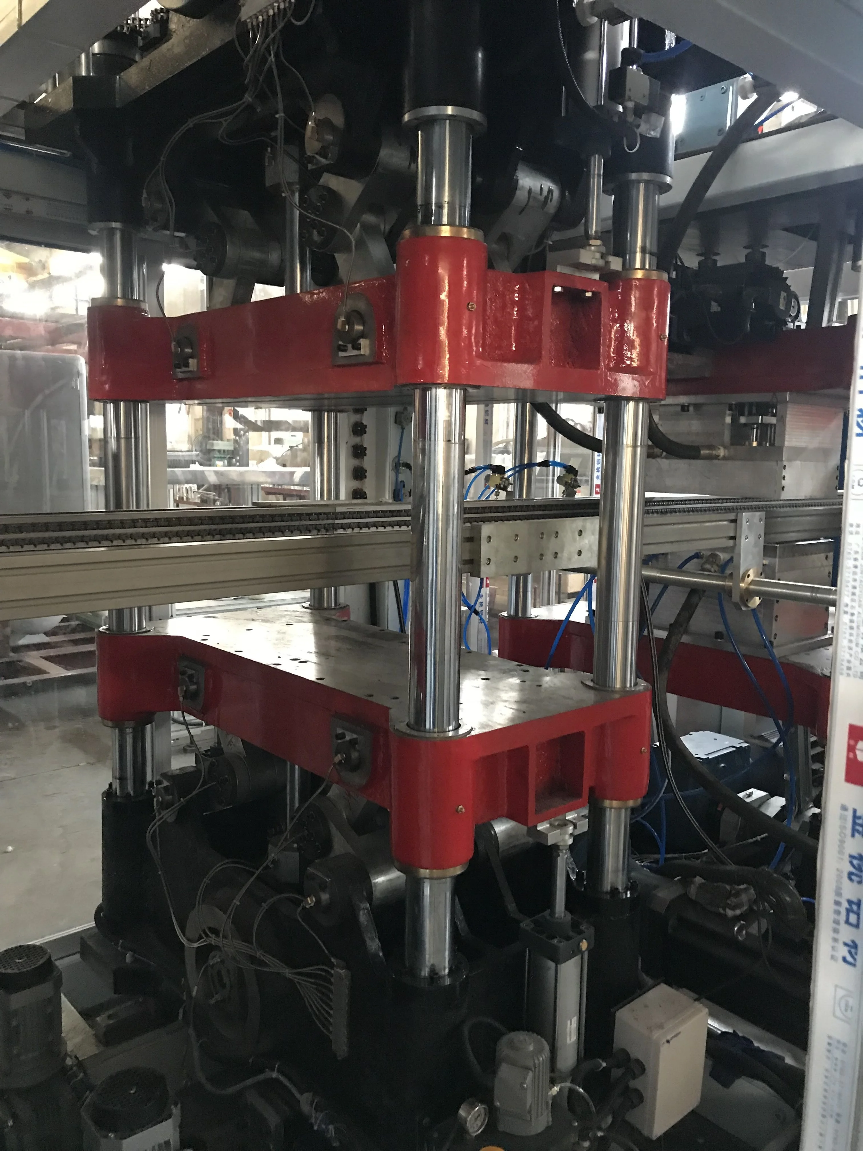 
 Лидер продаж, автоматическая Термоформовочная Машина Для Производства Гидравлических стаканчиков  