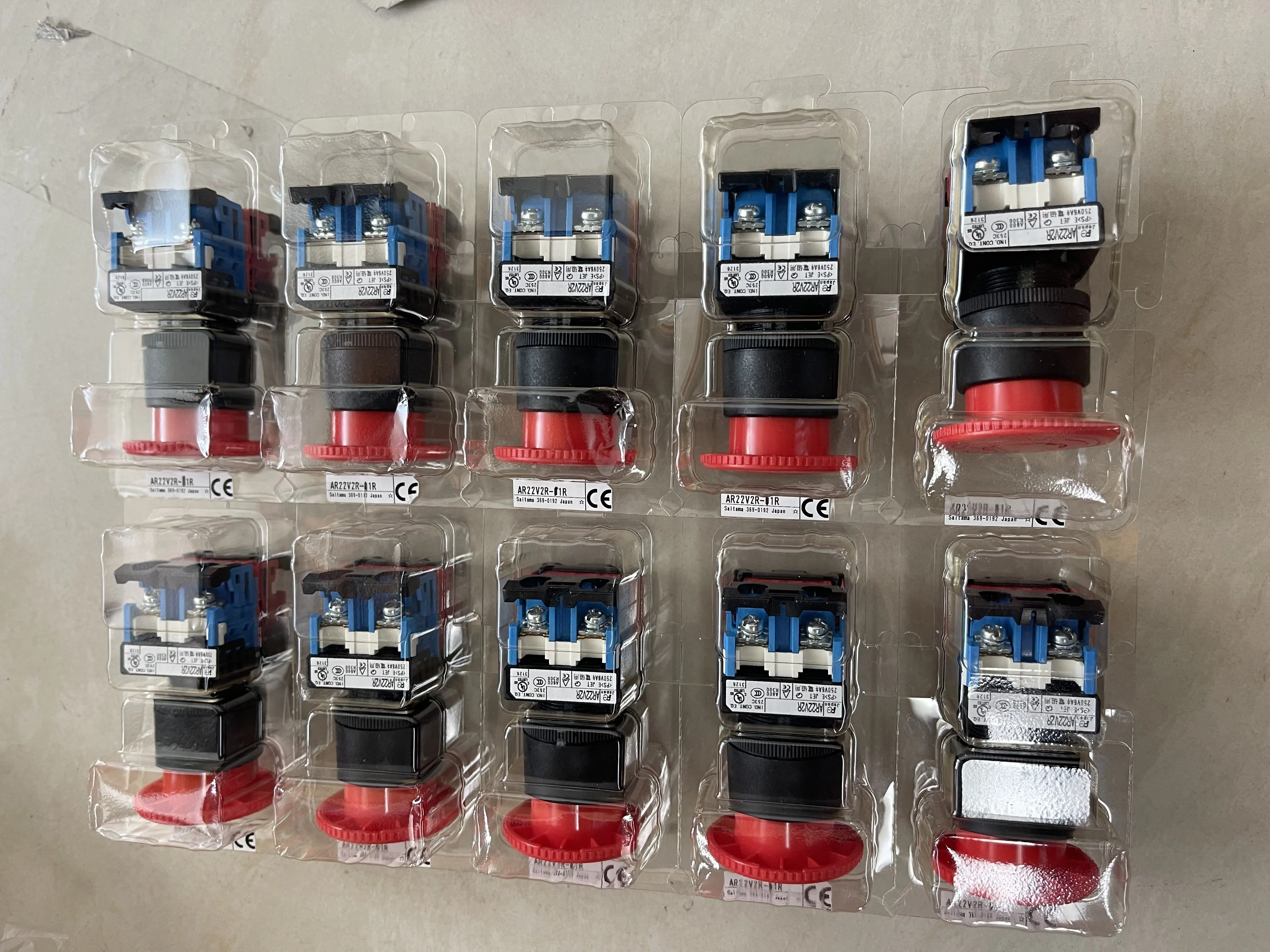 Schneider Emergency Stop Push Button AR22V2R Schneider Emergency Stop Push Button AR22V2R