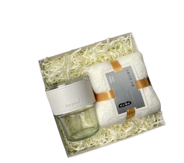 Luxury Corporate Gift Set for Women for Back-to-School Easter Christmas Mother's Day Water Bottle Towel for New Year Promotions