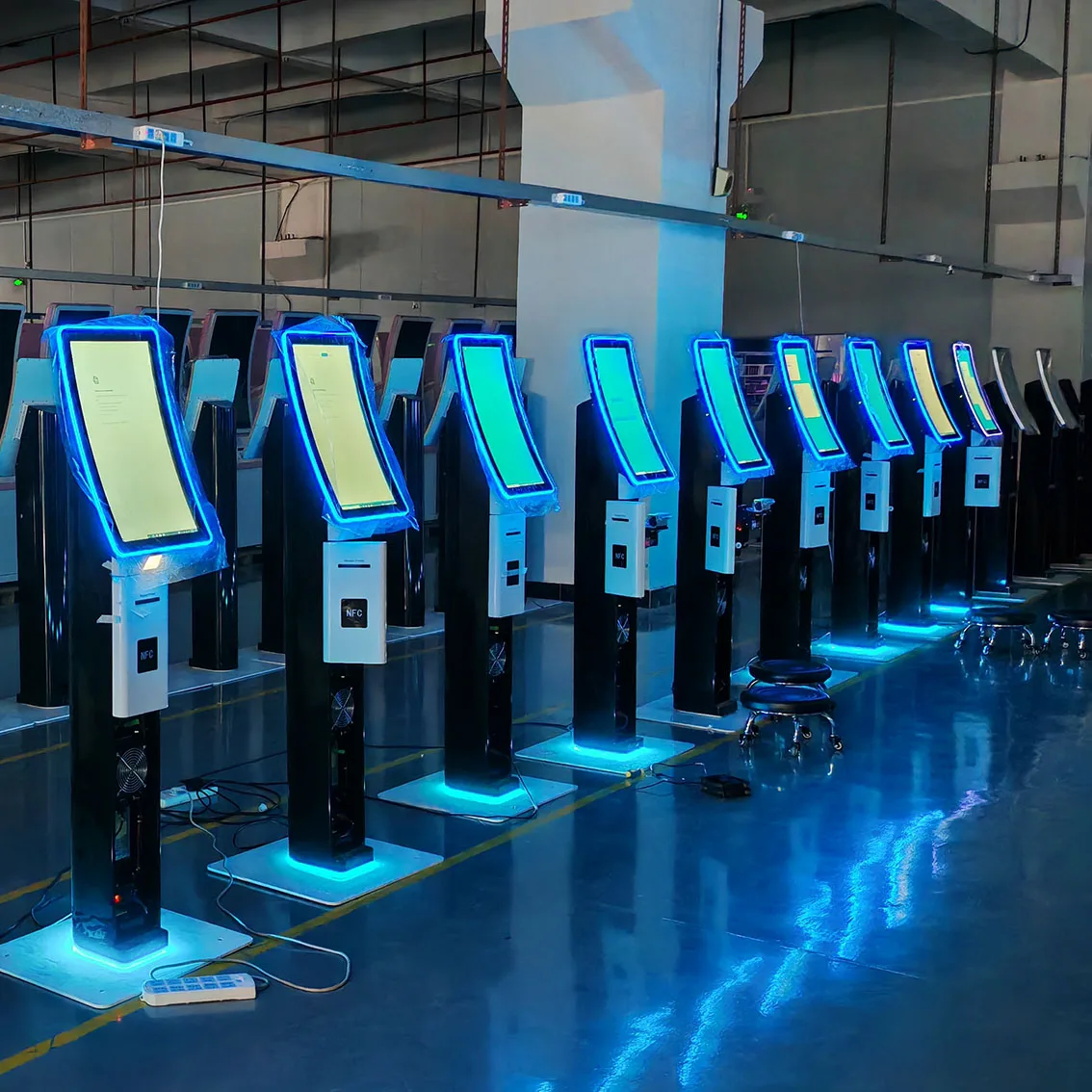 Touch Screen Android Kiosk with NFC for Hotel & Restaurant