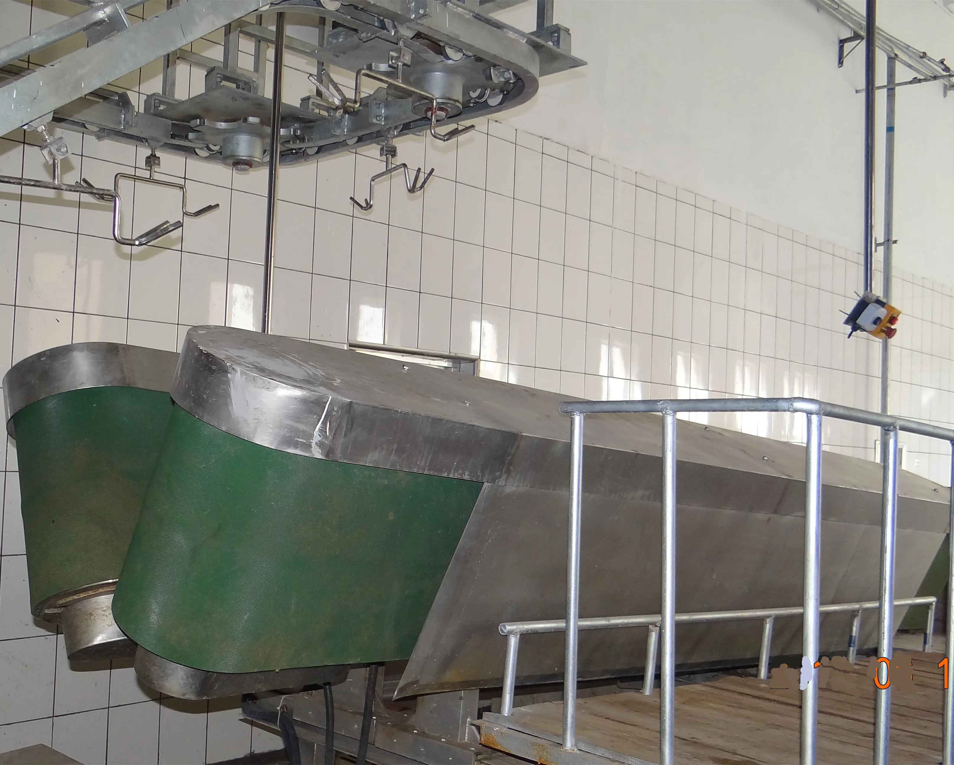 Animal Friendly Living Lamb Goat Ram V Conveyor, V Conveyor Goat Sheep Slaughterhouse