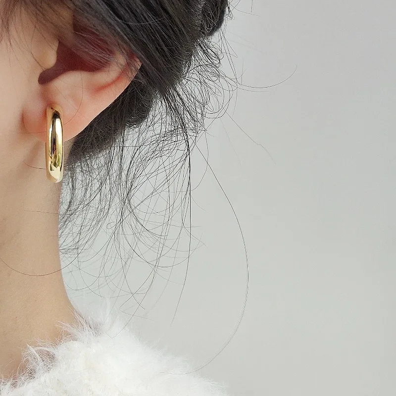 Minimalist 20mm Thick Circle No Piercing Clip on Hoop Earrings 18k Real Gold Non Pierced Cartilage Chunky Ear Cuff Earrings