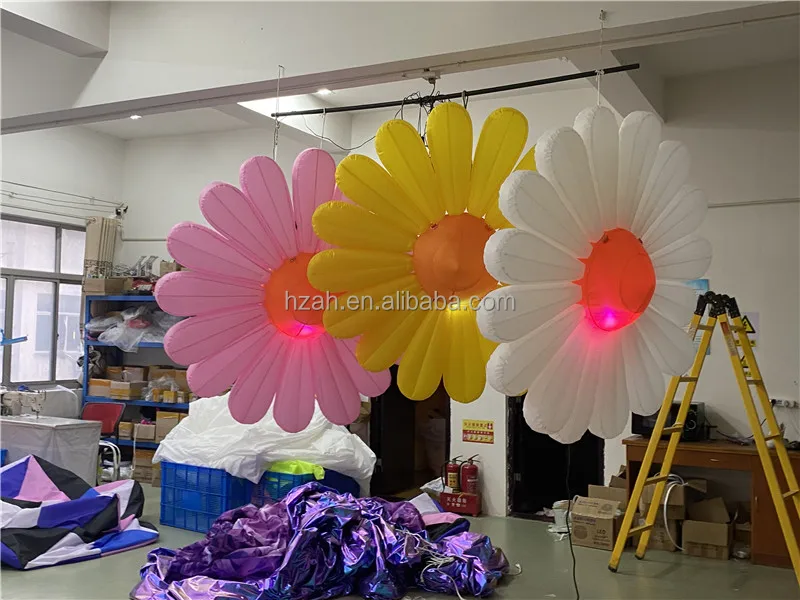 Colorful Daisy LED Inflatable Ceiling Flower for Shopping Mall Decoration