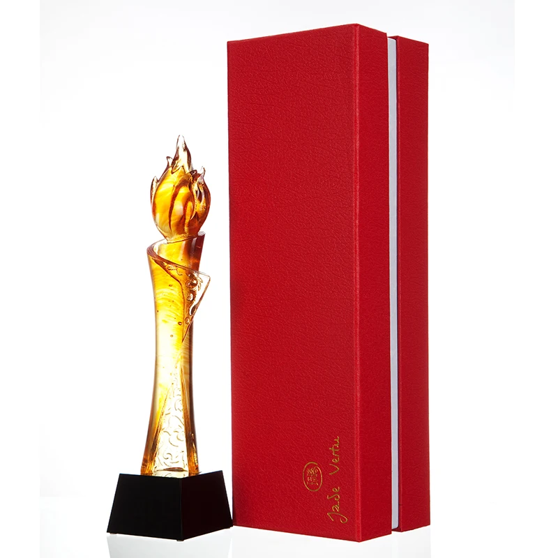 Small Bridge Custom LIULI Crystal Trophy Creative Style Candlelight Awards Crystal Glass Finish Welcome Gifts