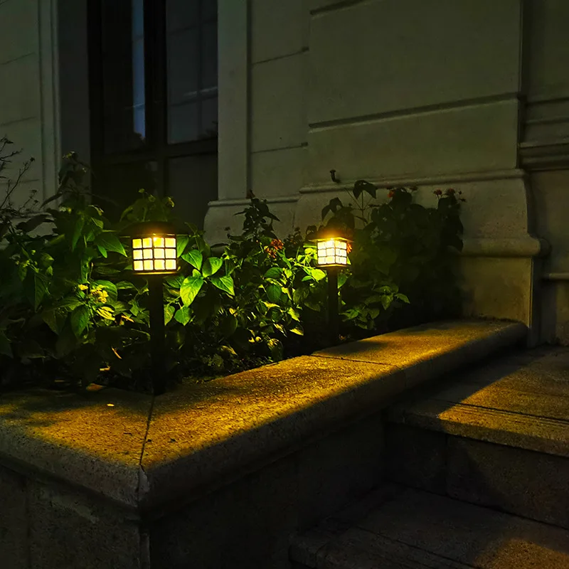 Gränsöverskridande IP65 vattentät LED soldriven trädgårdslykta utomhus vattentät markplugg för gård och gräsmatta belysning, grossist