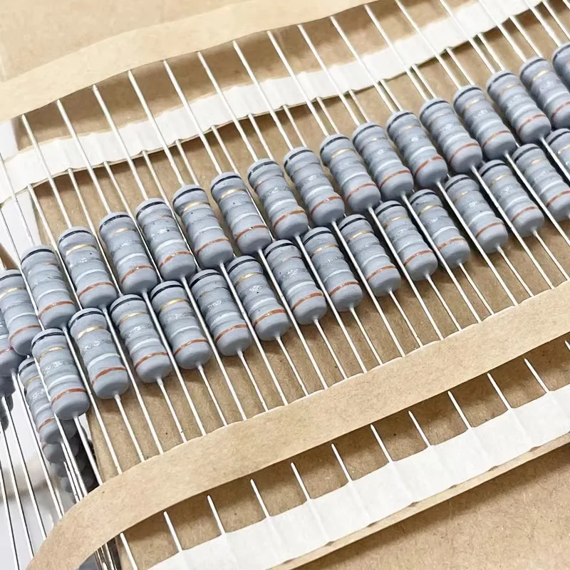 Resistors with Color Code 220 Ohm 1 Ohm 50 Ohm High Quality Product