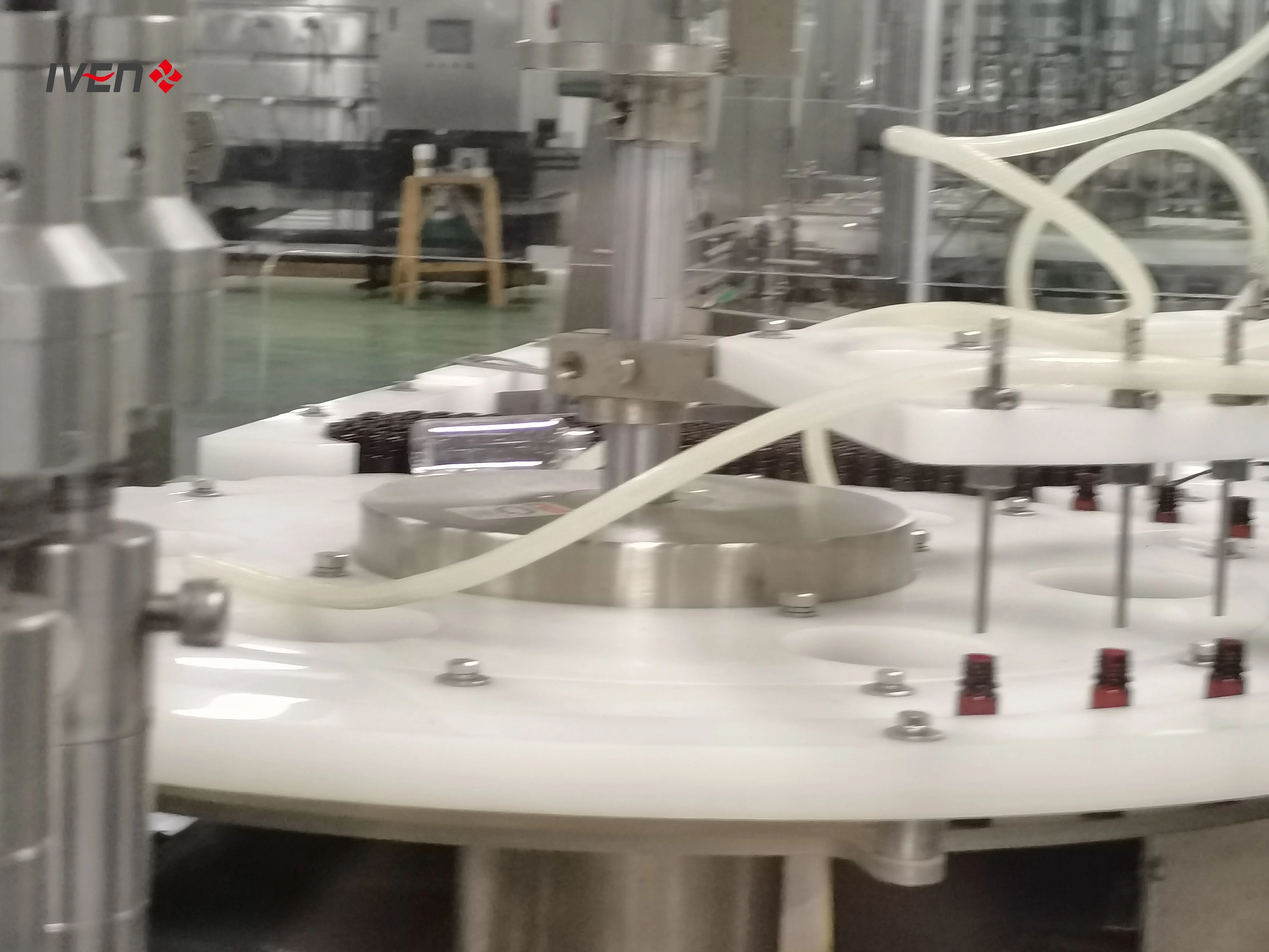 Automated Liquid Cough Syrup Filling Production Manufacturing Machine With Computer Interface Glucose Syrup Machine