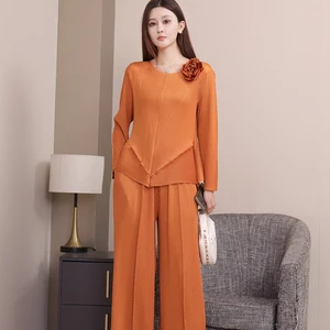 European and American Large-size Women's Two-piece Solid-color Elegant Business Fish-scale Miyake Pleated Suit Set