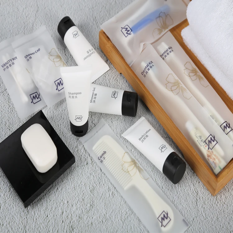 Free Sample Low MOQ Eco Friendly Custom Spa Hotel Guestroom Toiletries Amenities Set Supplies Pack