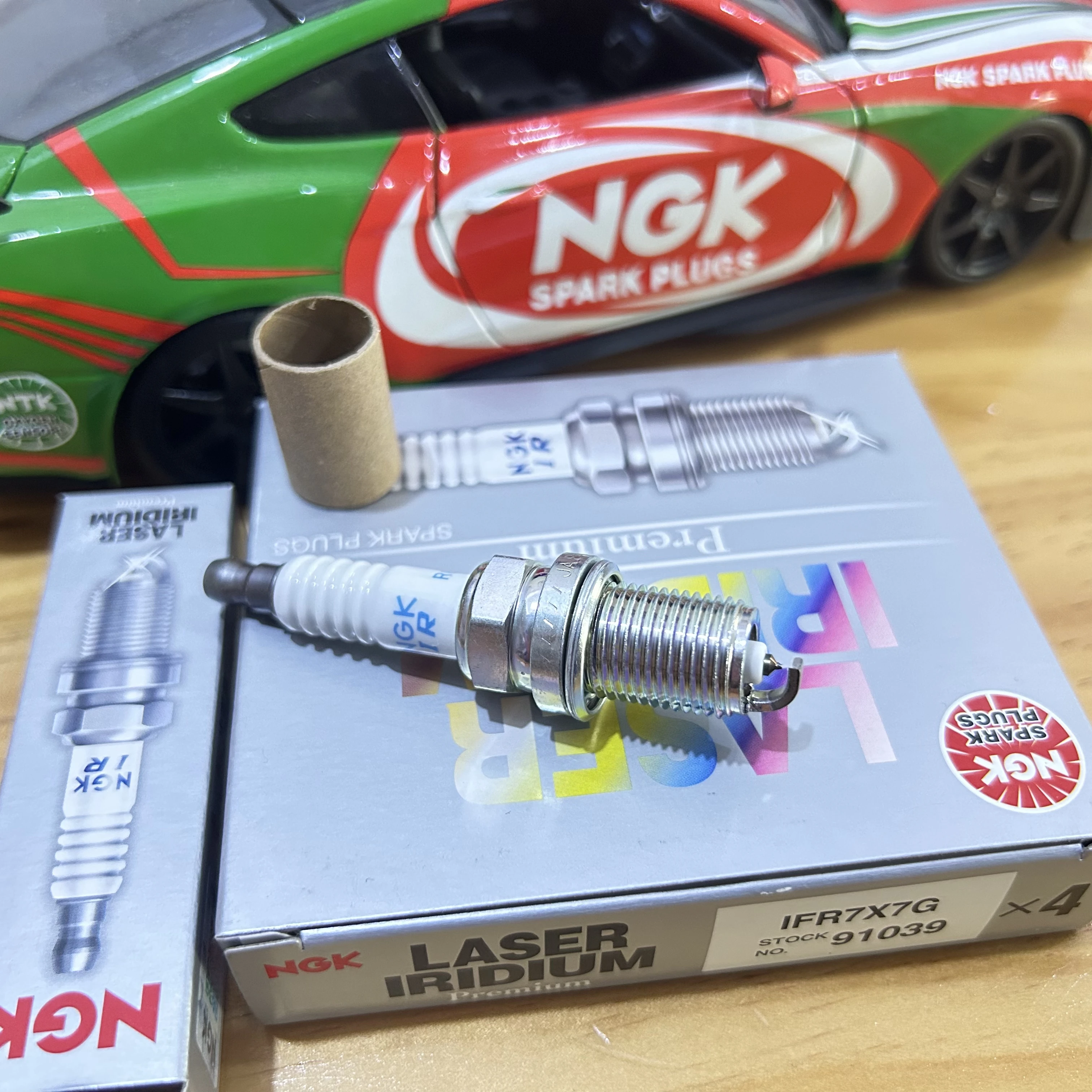 日本製 NGK スパークプラグ 91039 IFR7X7G 交換用 新品 4個 MOQ