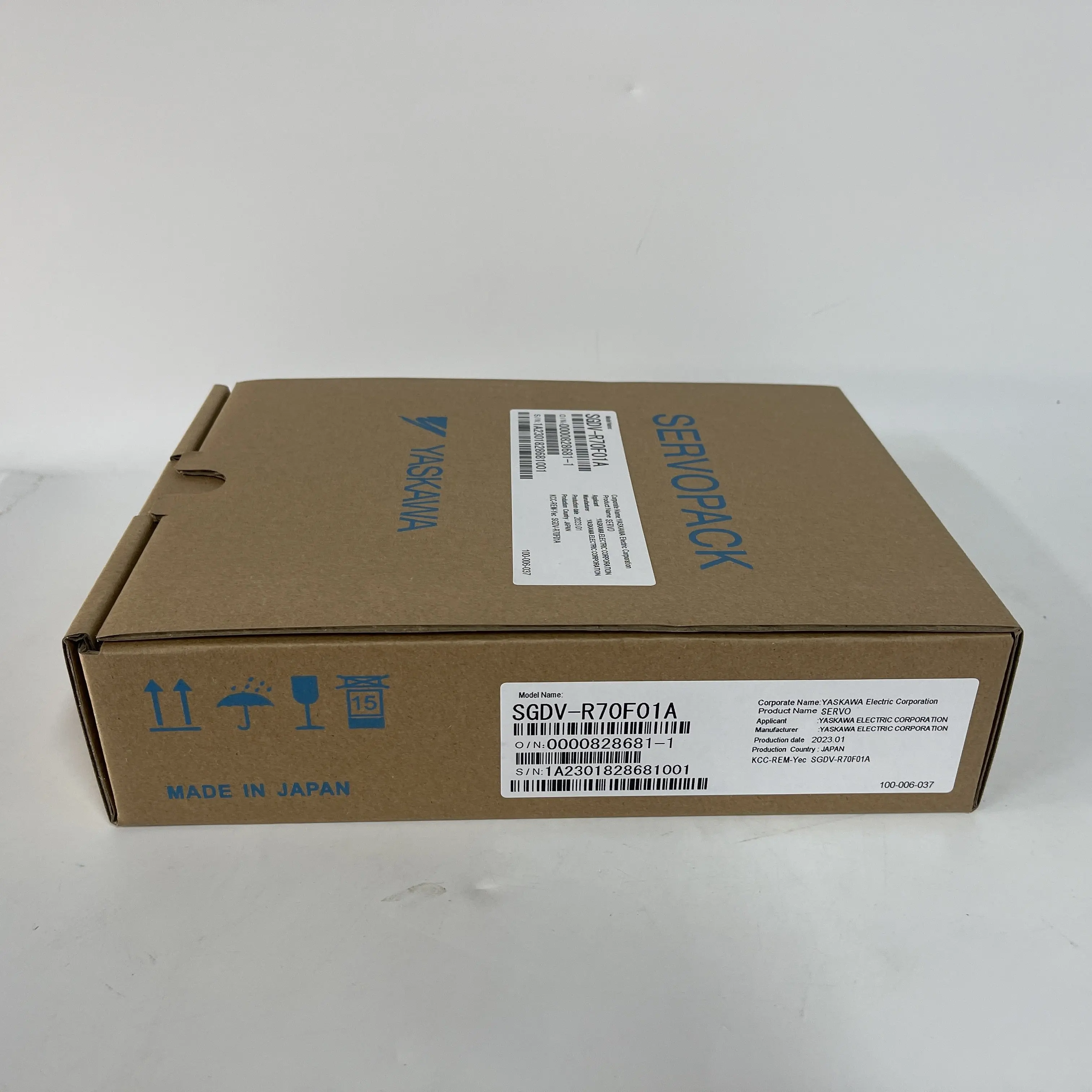 Yaskawa Servopack Servo Drive SGDV-R70F01A Yaskawa Servopack Servo Drive SGDV-R70F01A