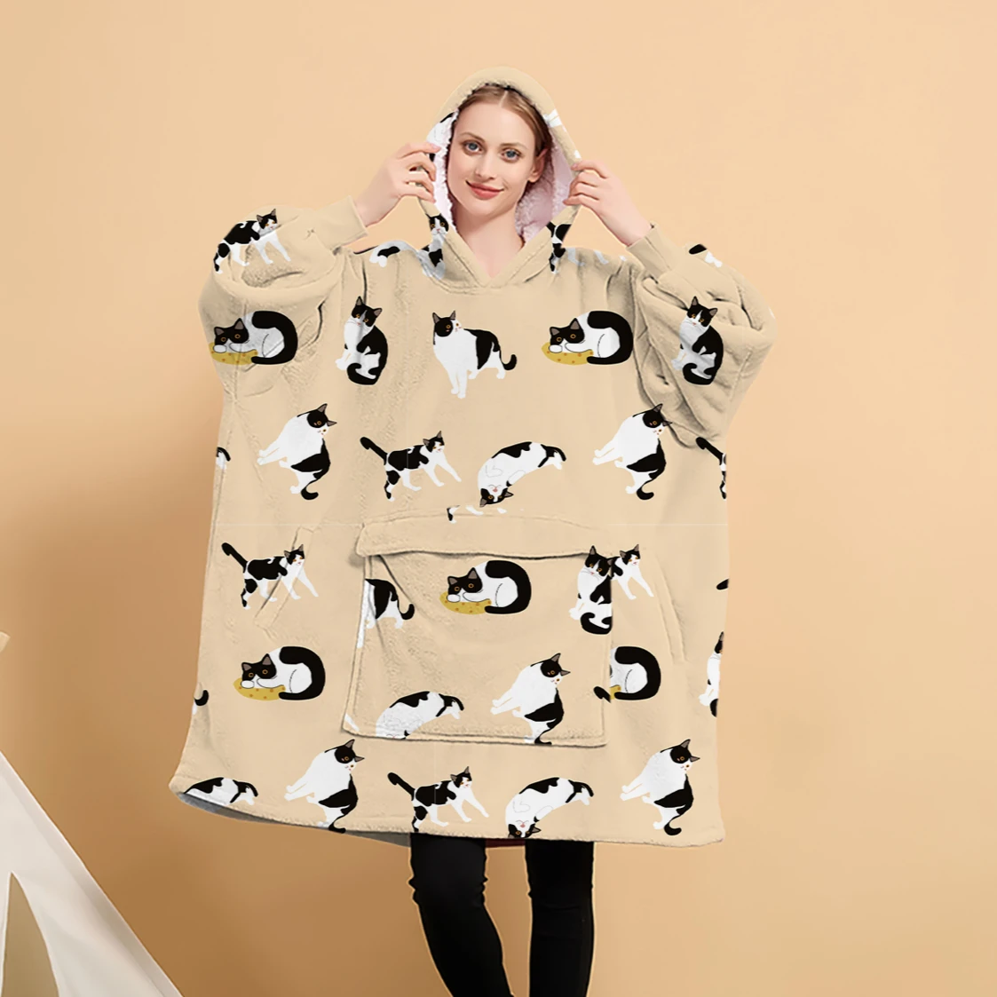 Factory Custom Cats Pet Animals Luxury Cheap Plush Flannel Warm Adult Sweatshirt Hoodie Blanket Wearable Adult Unisex