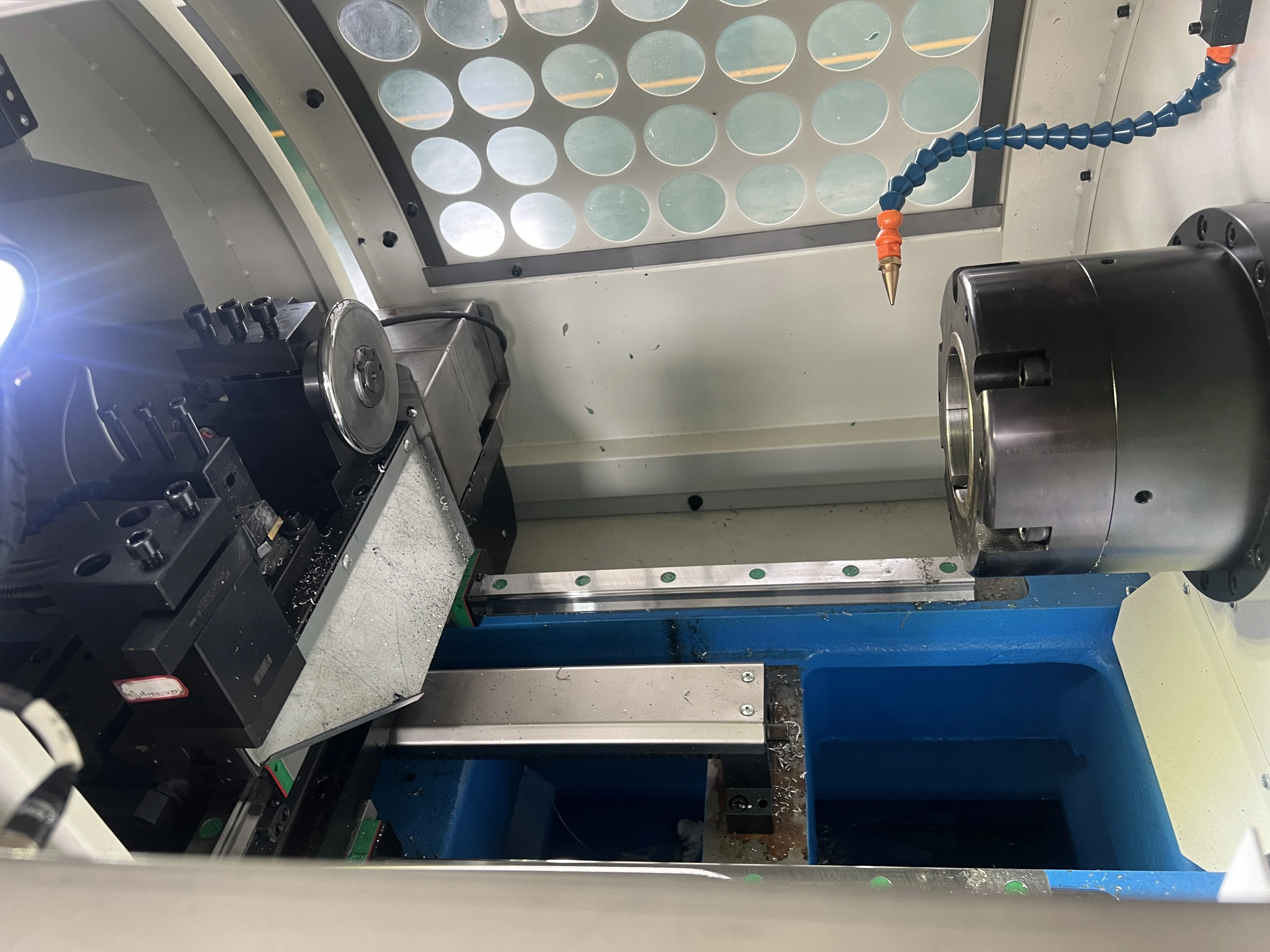 CNC Metal Copper Tube Spinning Lathe Machine detail photo 5 BOBO Machine cnc metal copper tube spinning lathe machine shown in a detail photo for this news article