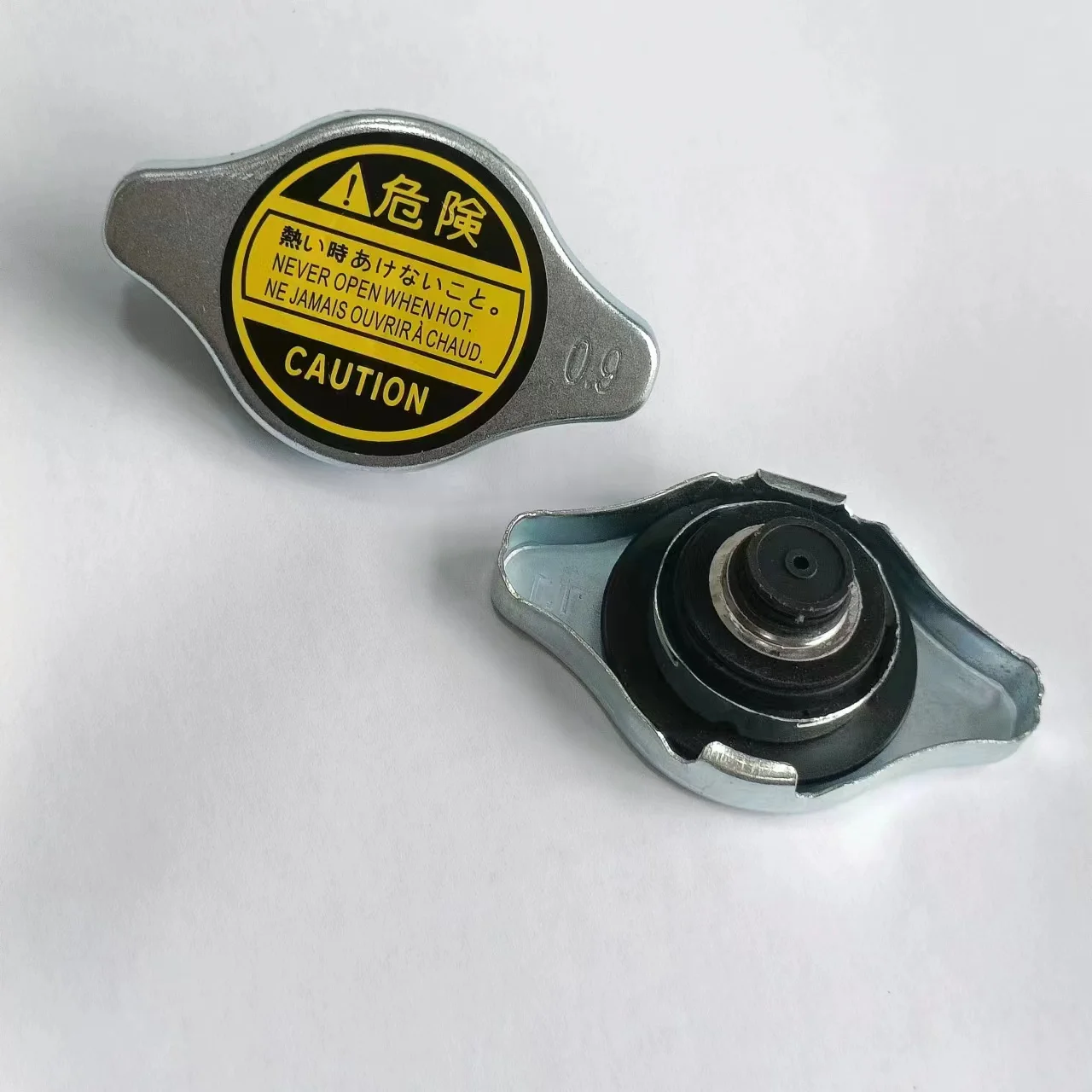 0.9 1.1 1.3 Low Valve Cover Radiator Cap for Nissan Hyundai Toyota Hiace Suzuki Bmw Chevrolet Mazda