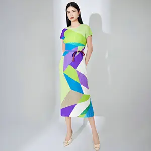 2025 Latest Miyake Women's Casual Shift Dress High Quality Pleated Midi With Printed Color Blocking Loose Sleeveless Design