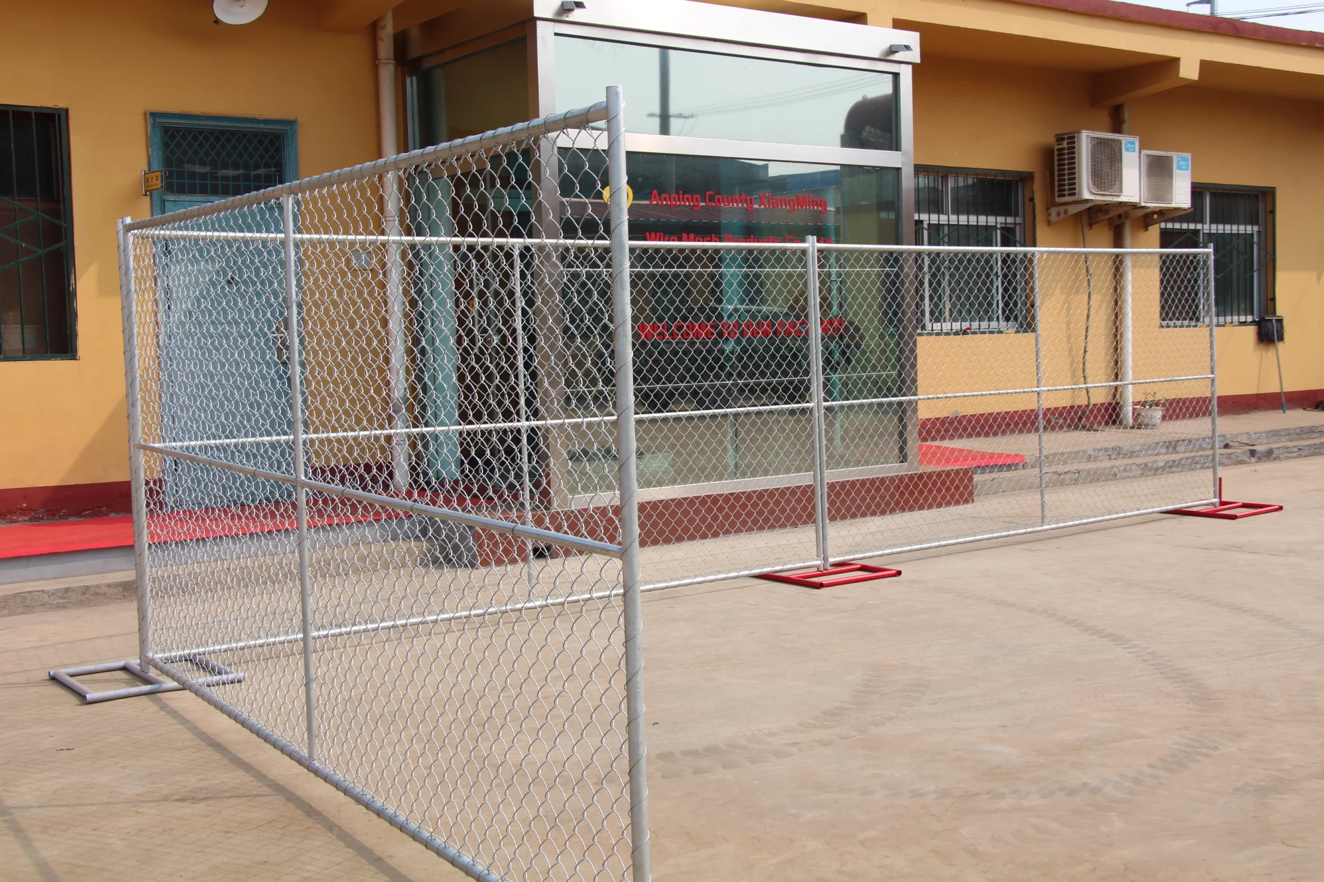 6 Ft X 12 Ft Portable Galvanized 6 Foot High Chain Link Temporary Fence