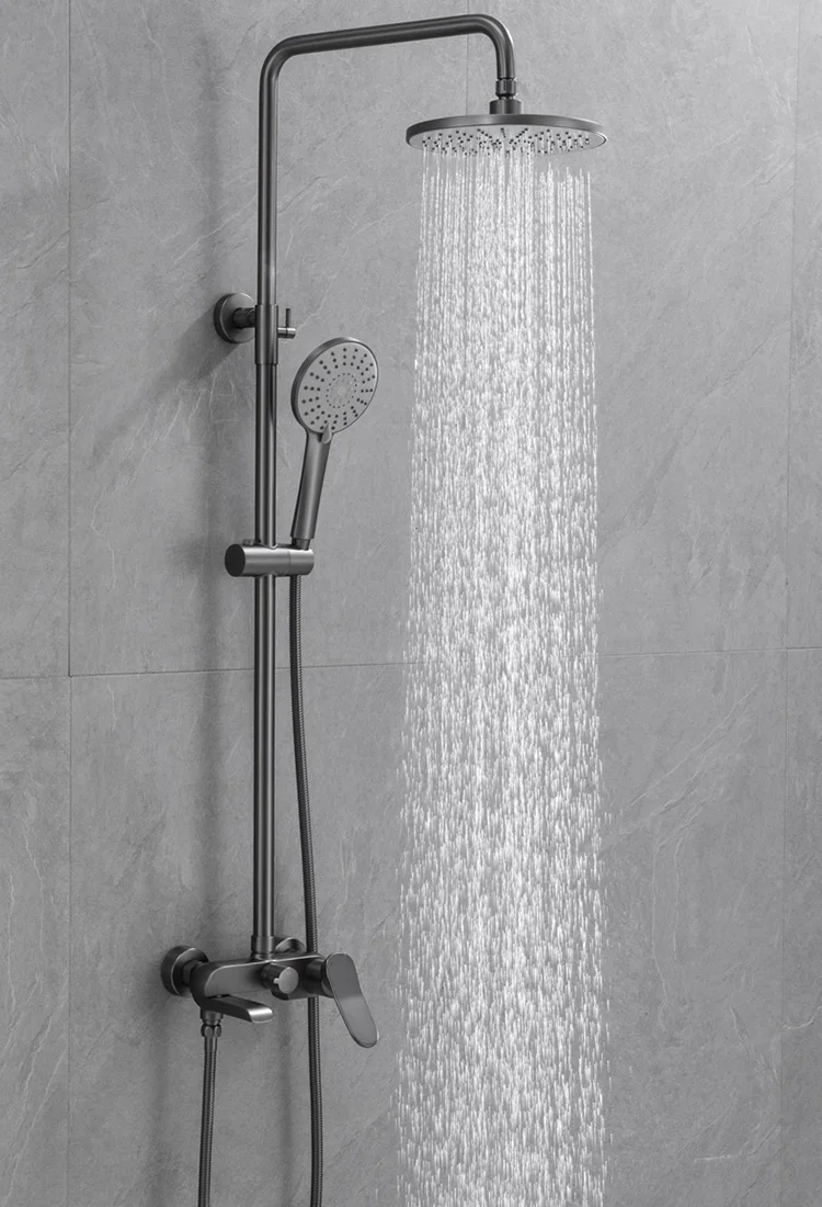 Juego de mezclador de grifo de ducha de lluvia expuesto montado en la pared de latón dorado para baño