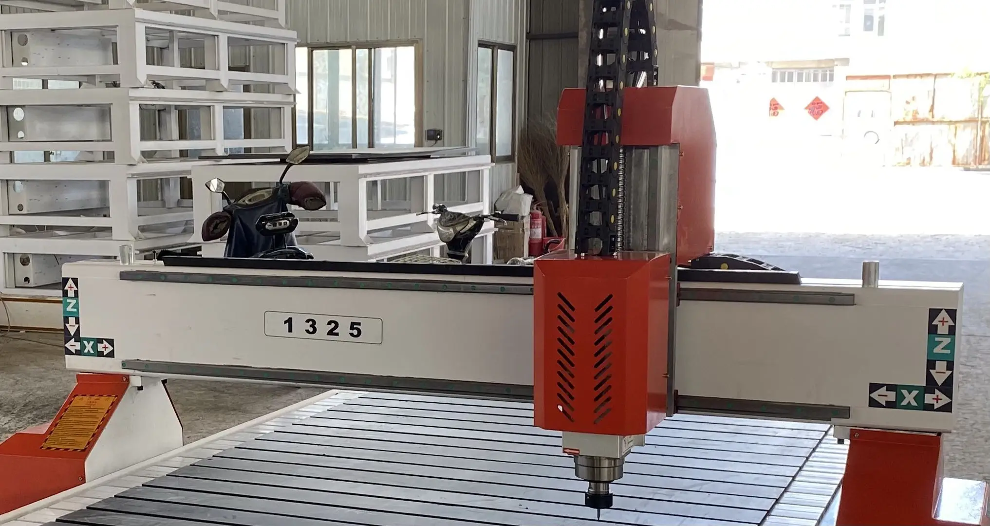 Neues Design 1325 Holz Cnc Router Möbel Und Tür Maschine - Buy 3d Cnc ...