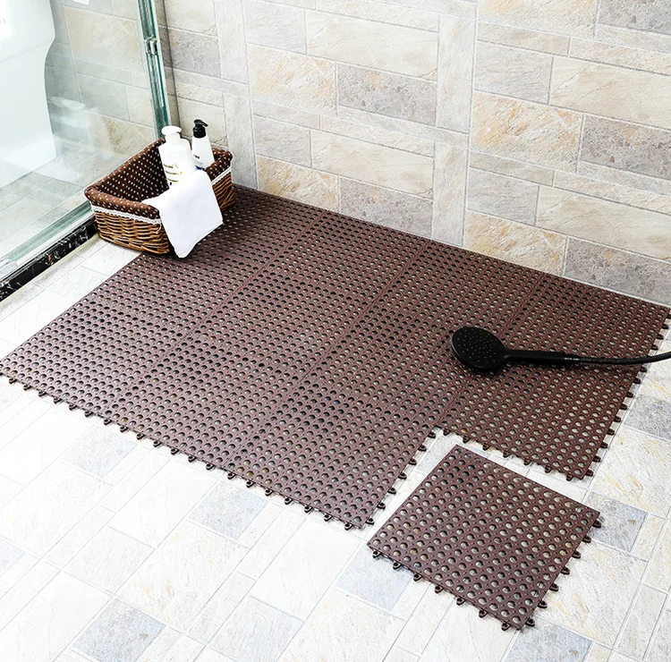 square plastic floor mat