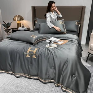 Factory Customization Comforter Sets Bedding 100% Cotton Luxury Silk Bedding Sets
