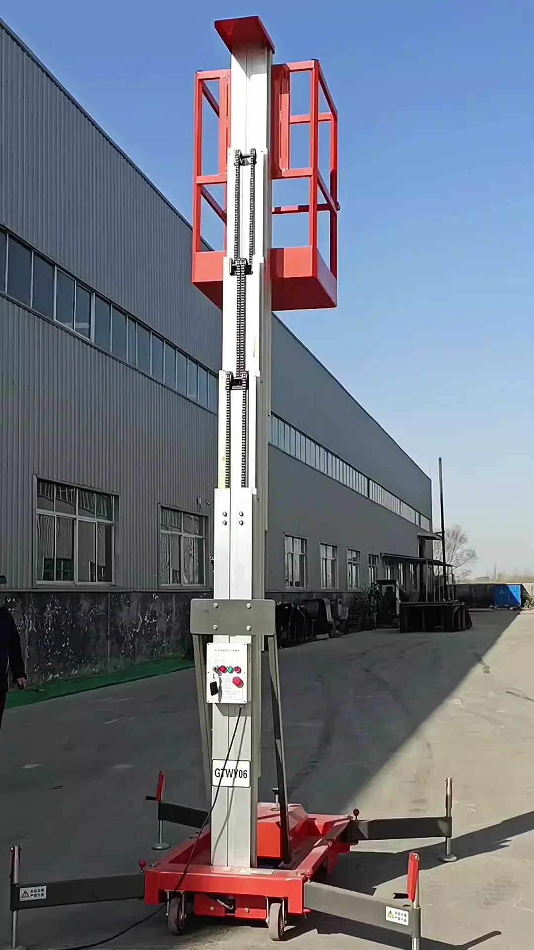 Safe Option Remote Controller Thickened Aluminium Alloy Telescopic Lifting 6 Meter Vertical Lifts Platform Aerial Working Lift