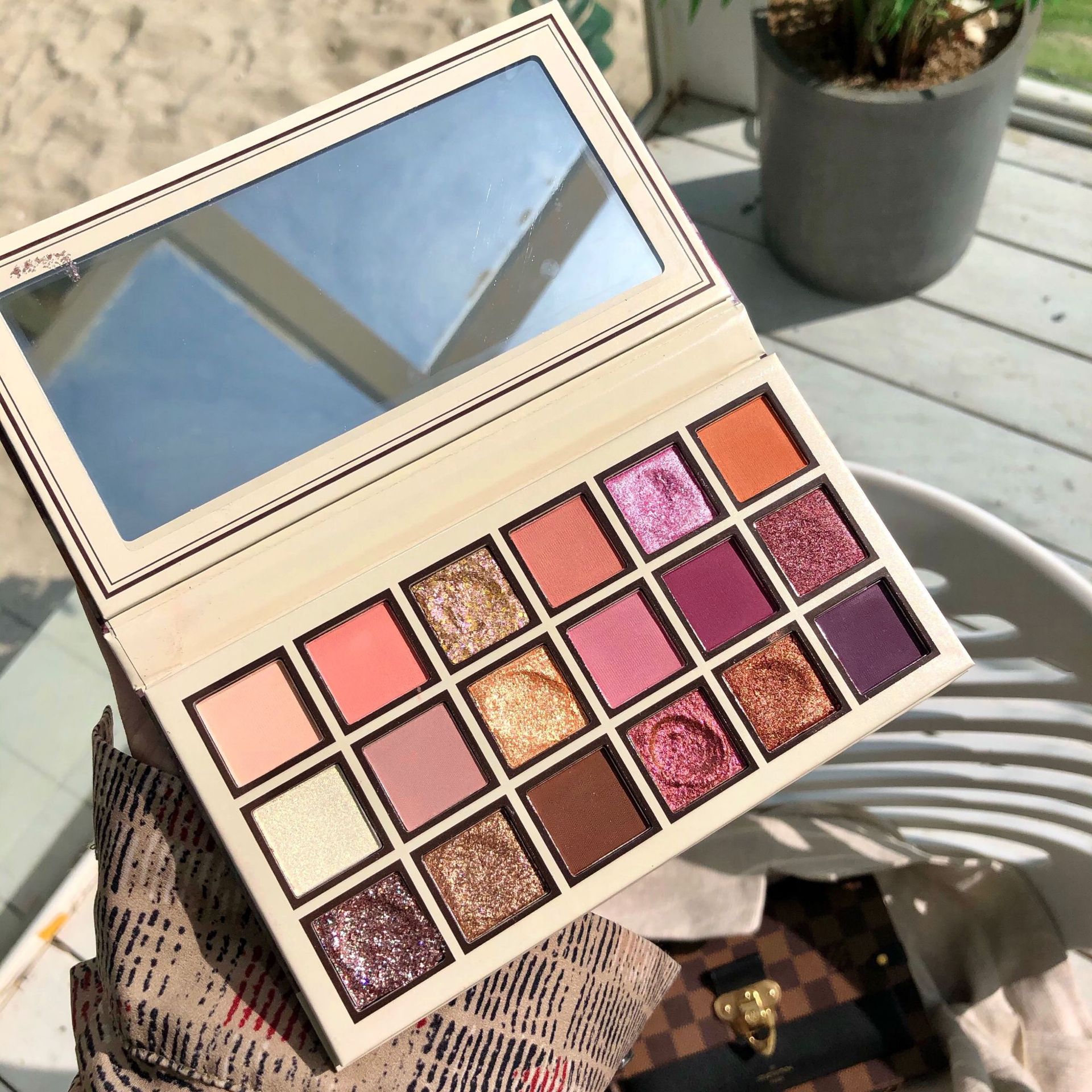 
 Customized private label high pigmented eye shadow Wholesale make your own eyeshadow palette 18 Colors DIY Eyeshadow Palette  