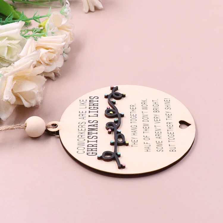 MD141CH1447 Merry Christmas Cow with Santa Hat 1pc Memorial Christmas Tree Ornament Laser Printed Wood Pendant Bauble for Gifts manufacture