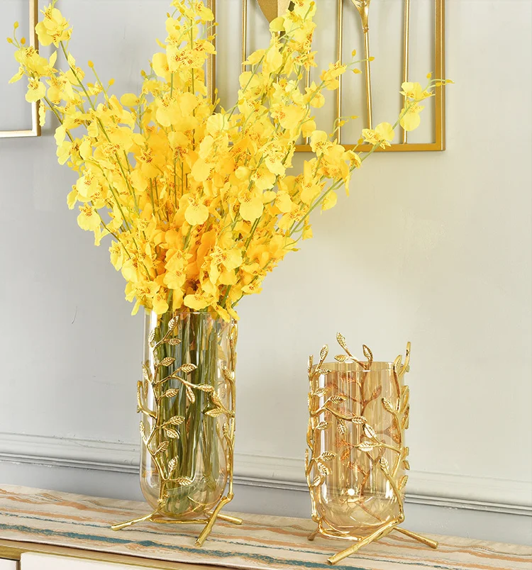 Luxury Gold Metal Frame Wrought Iron Flower Glass Jar Decorative Metal Flower Tabletop Vase