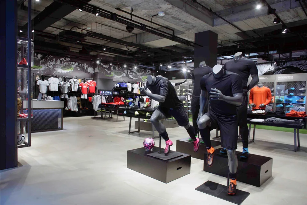 Modern Industrial Design Style Custom Commercial Sport Sneaker Wall Display Shelves for Sportswear Shop Interior Fixtures
