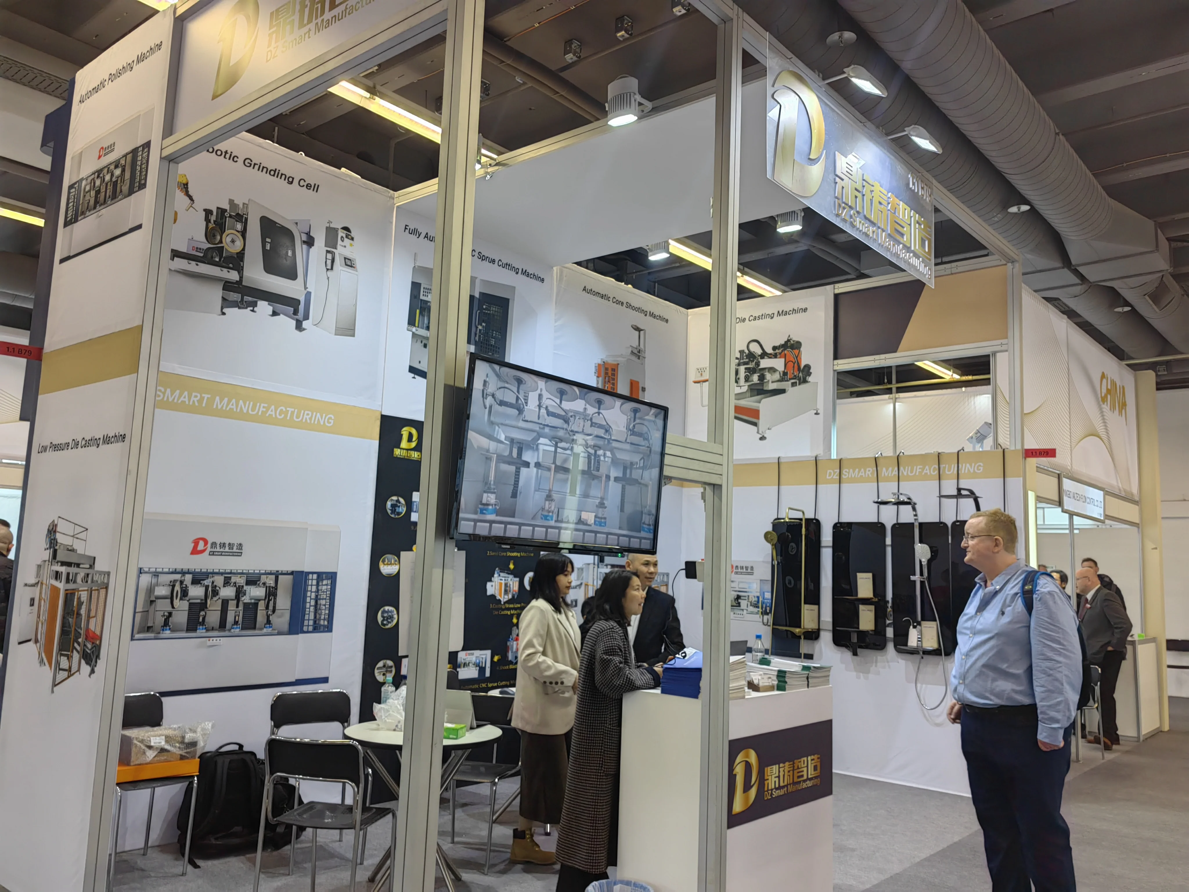 جهاز الكمبيوتر المرشح قشرة تبديد الحرارة قشرة نظام آلة طحن وملمع تلقائي بالكامل 22