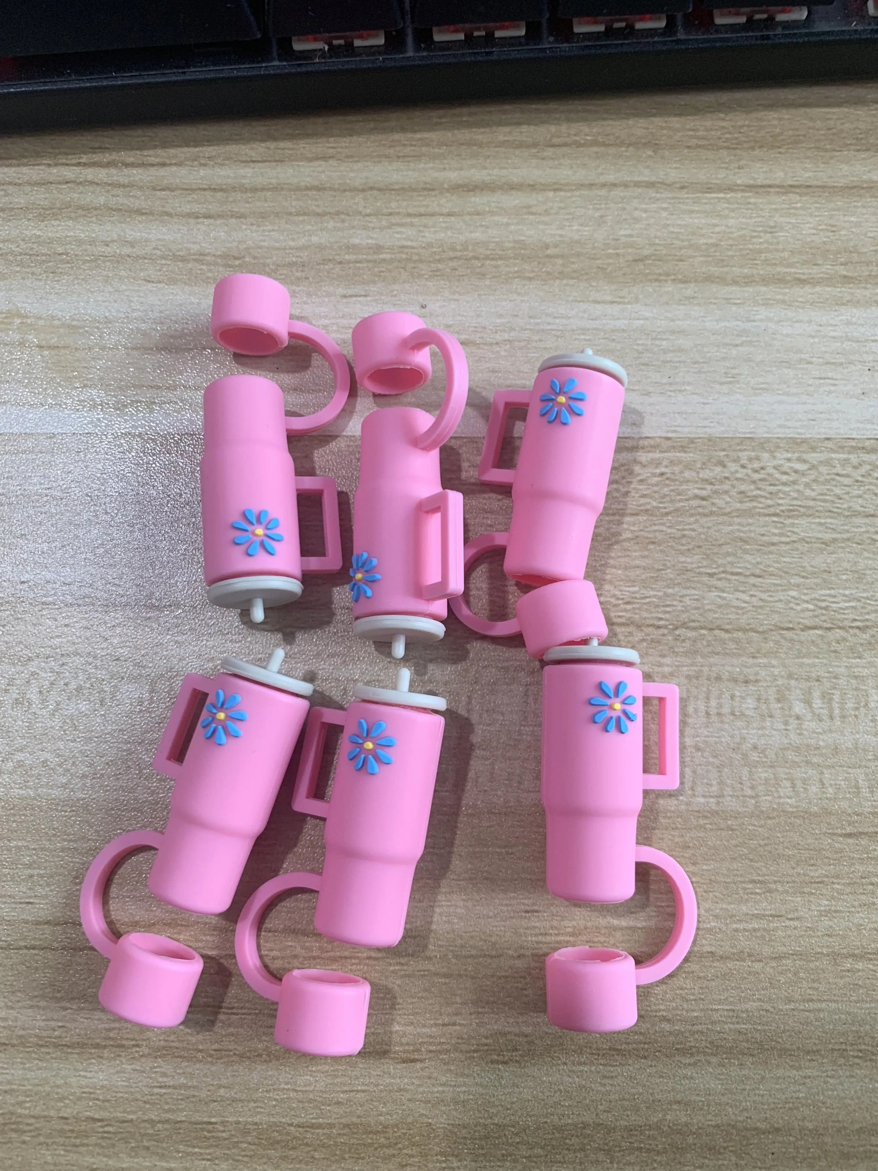 Dd1742 Silicone Straw Topper Compatible With 30 & 40 Oz Stanley