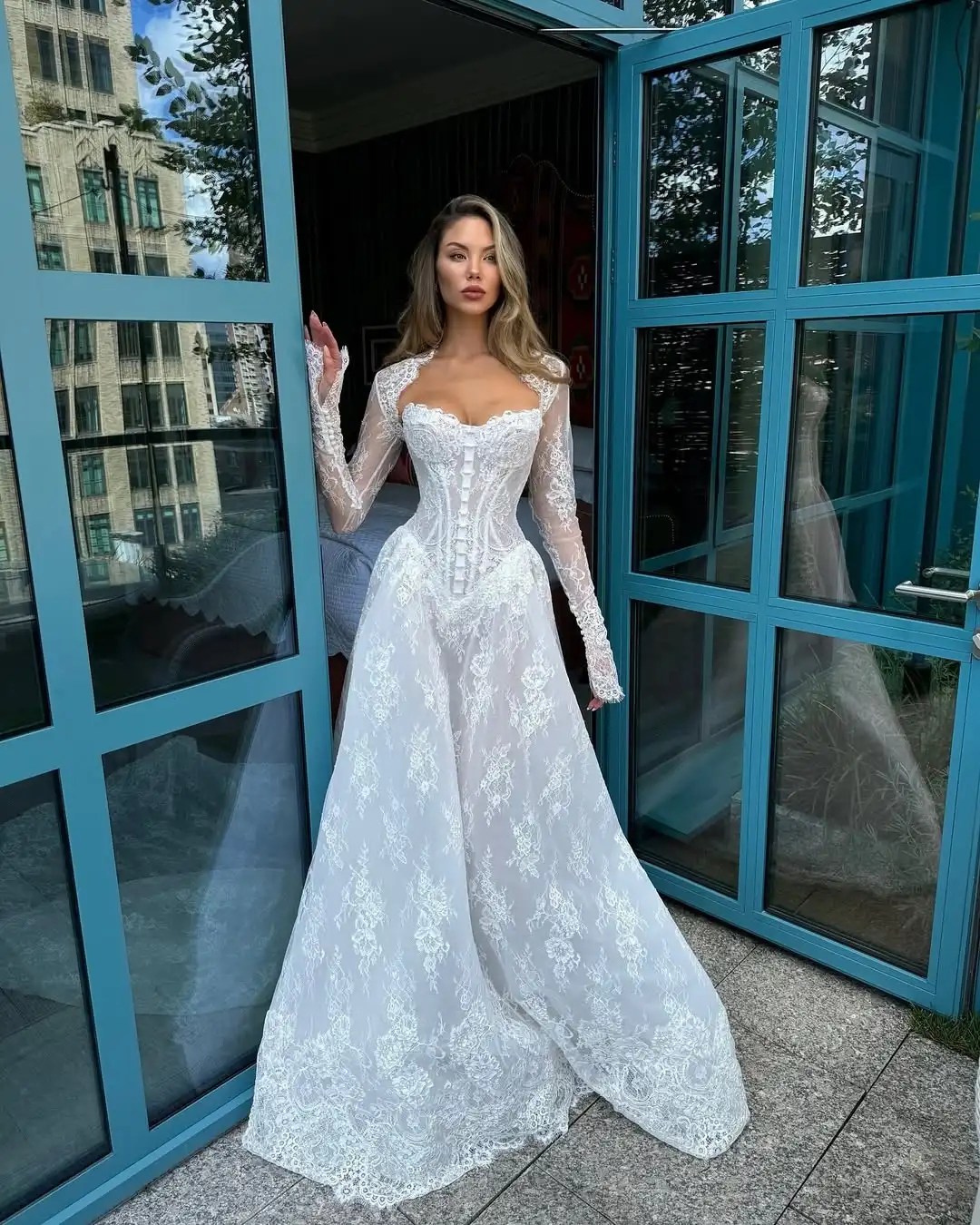 Ruolai WTH072 a-Line Long Sleeves Lace Corset Waist Dress