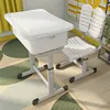 Silla de plástico ABS modelo gris claro.