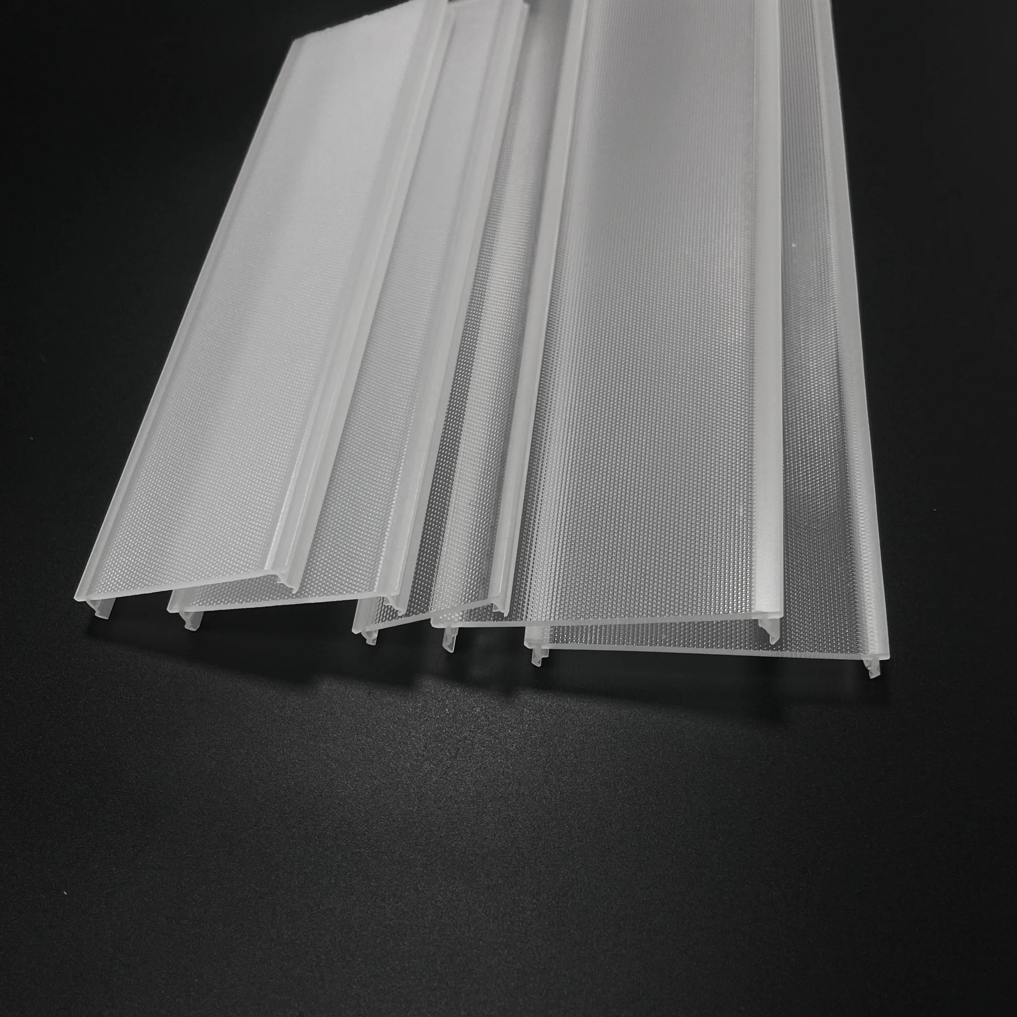 Bming PMMA Acrylic Micro Prismatic Diffuser Led Embossed Linear Light Cover Anti-glare