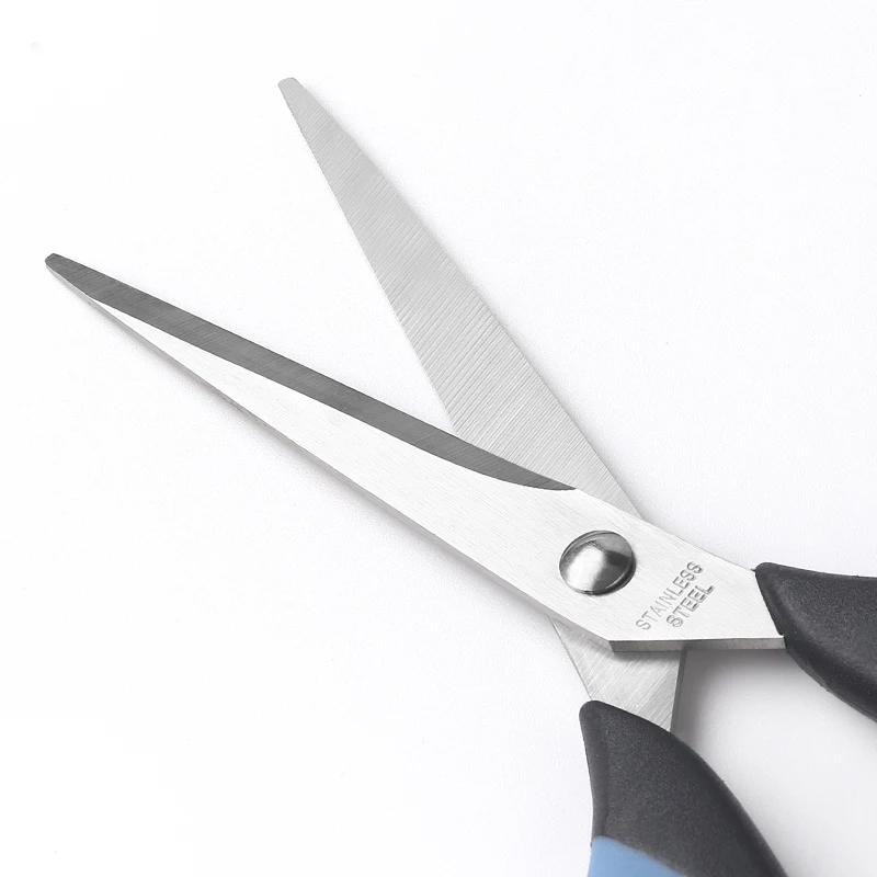 Denim cutting scissors