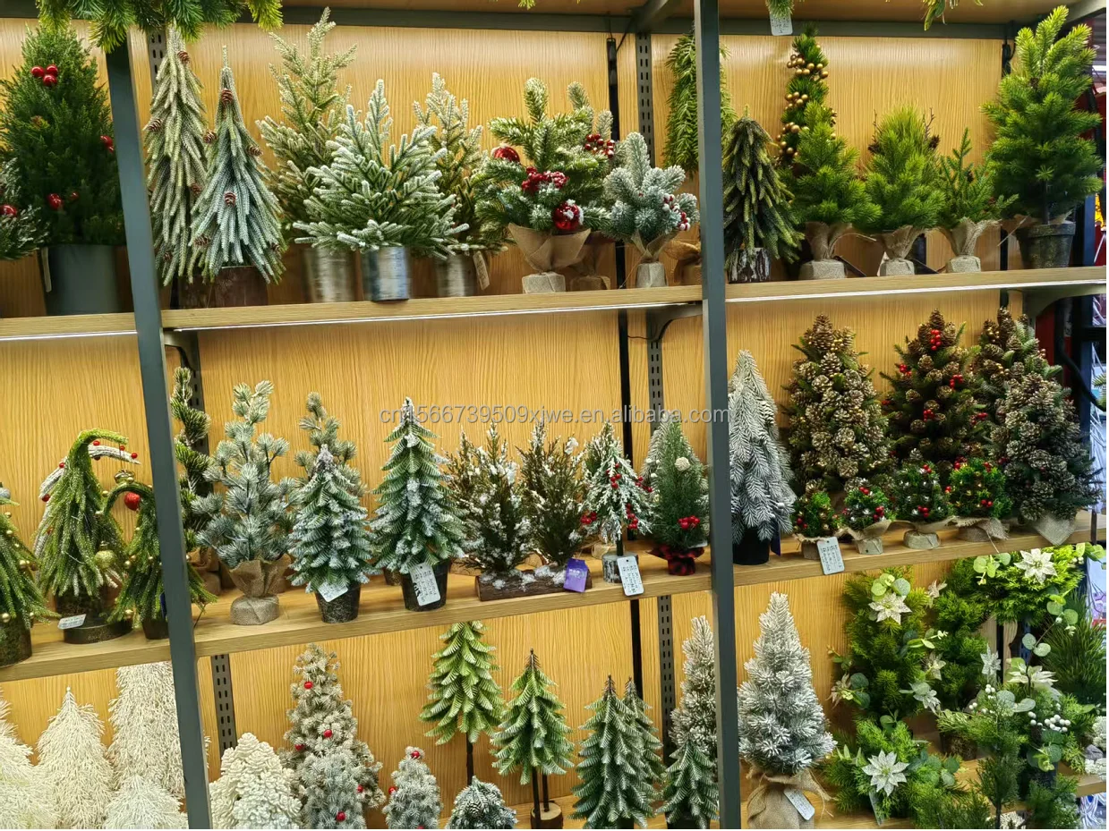 Red Tabletop Artificial Mini Decoration Christmas Tree with Ornaments Xmas Gift Small Tree factory