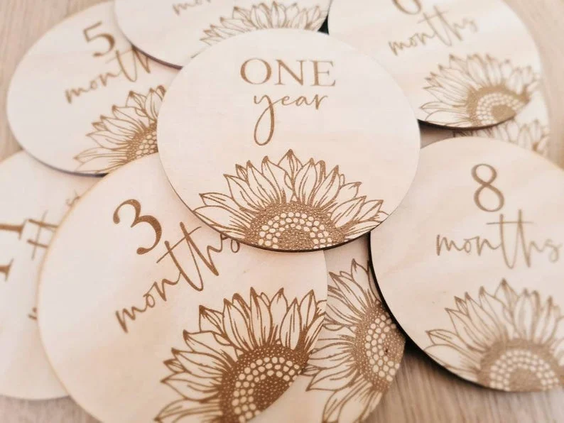   BOGE factory custom Monthly Wooden Milestone Discs Baby Milestone Wood Circles Wooden Baby Milestone Cards Blocks