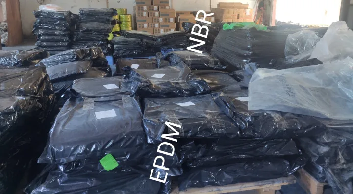 EPDM    NBR