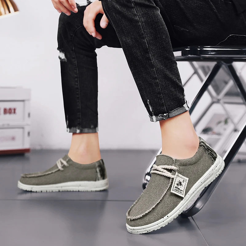 Hot Selling High Quality Canvas Shoes Men Casual Slip On Loafer Shoes Classic Comfortable Canvas