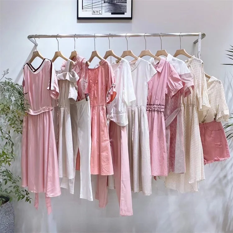 Mixed Style Dress Brand Discount Women's Clothing Stock Apparel