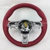 Cuero rojo con botones; remache 3