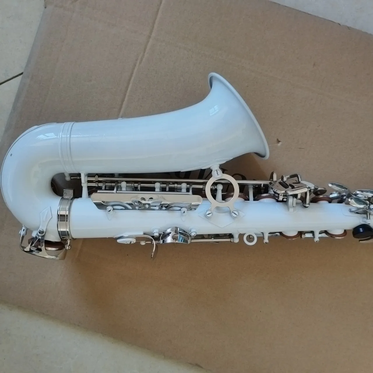 Alto Eb Saxophone SAX White Lacquer Gold Kinetic Wind Instrument