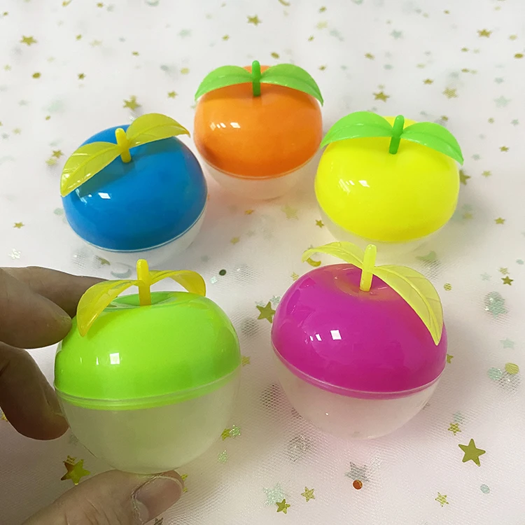 Небольшой пластиковый контейнер для сладких игрушек в форме яблока для детей