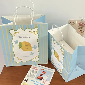 Customized Gift Packaging Kraft Paper Bags, Wedding Souvenir Tote Bags with Ins Pattern Gift Bag Printing