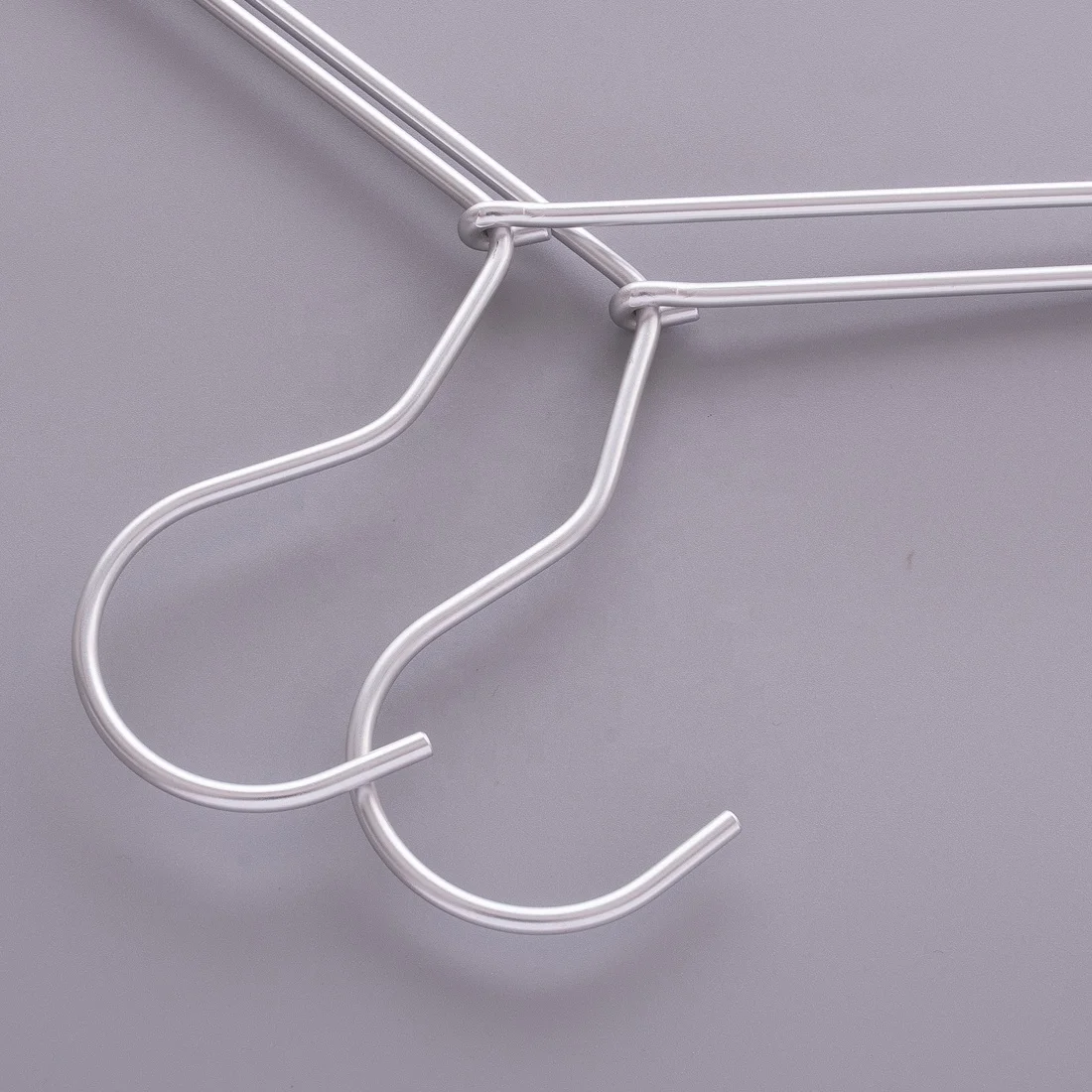 Wholesale Metal Wire Clothes Hanger High Quality Steel Aluminum Coat Hanger  for Kid - China Hanger and Hangers price