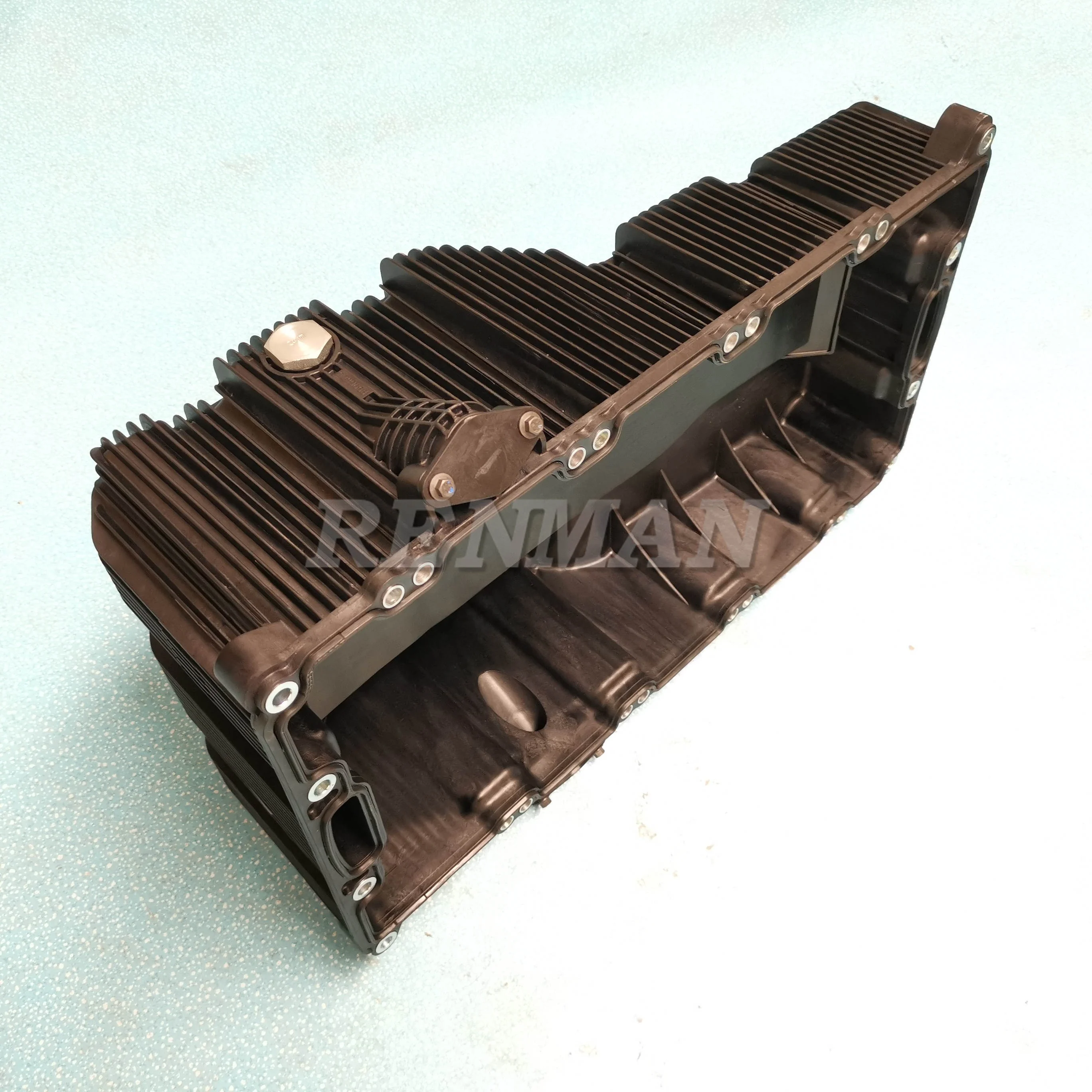 Cummins ISBE4.5 Diesel Engine Part Oil Pan 5289667| Alibaba.com