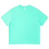 มีสีเขียวขุ่น